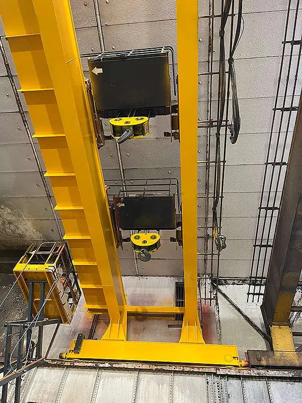 Overhead crane protected from corrosion with NanoPrep