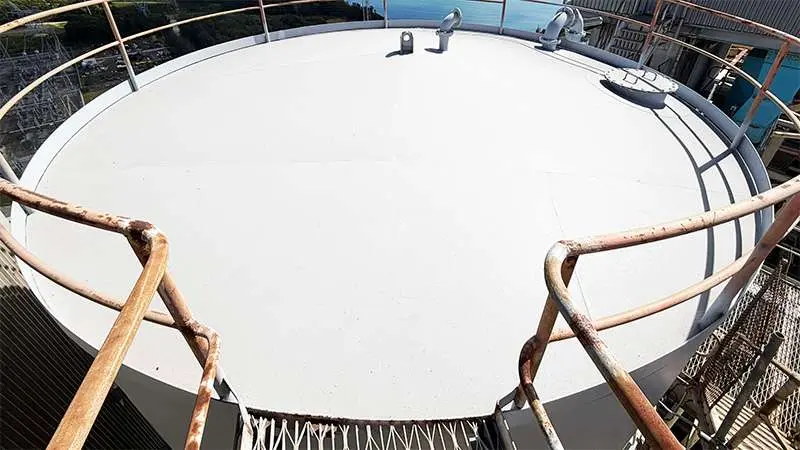 Water tank roof protected from corrosion and UV with R230 TopCoat